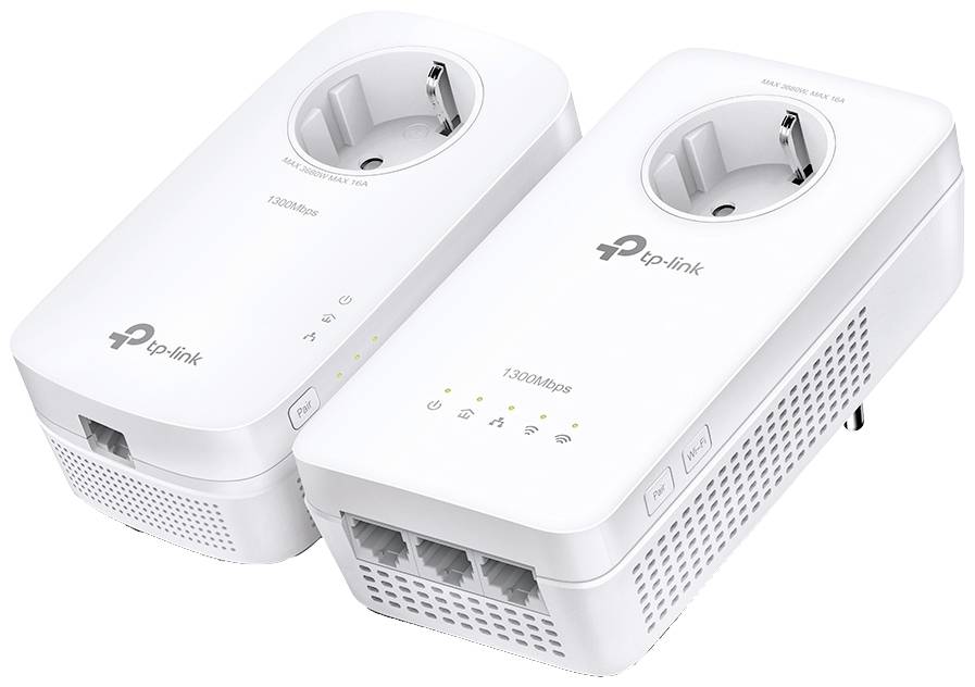 Két fehér TP-Link Powerline adapter 1300 Mbps sebességgel és Ethernet-portokkal, amelyek alkalmasak otthoni hálózat áramvezetéken történő kiterjesztésére.