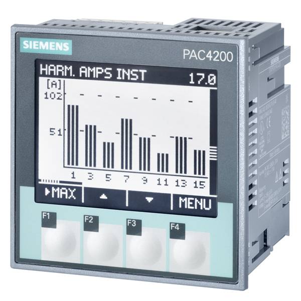 A kép egy Siemens digitális áramfogyasztás-mérőt mutat, PAC4200 típusú modellt, amelynek képernyőjén harmonikus áramerősség sávdiagramja látható.