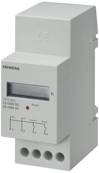 Egy szürke Siemens számláló készülék digitális kijelzővel és alaphelyzetbe állító gombbal. Felirata: '7KT5 823', feszültség: '12-150V DC, 24-240V AC'. Bal oldalán négy csatlakozókapocs található.