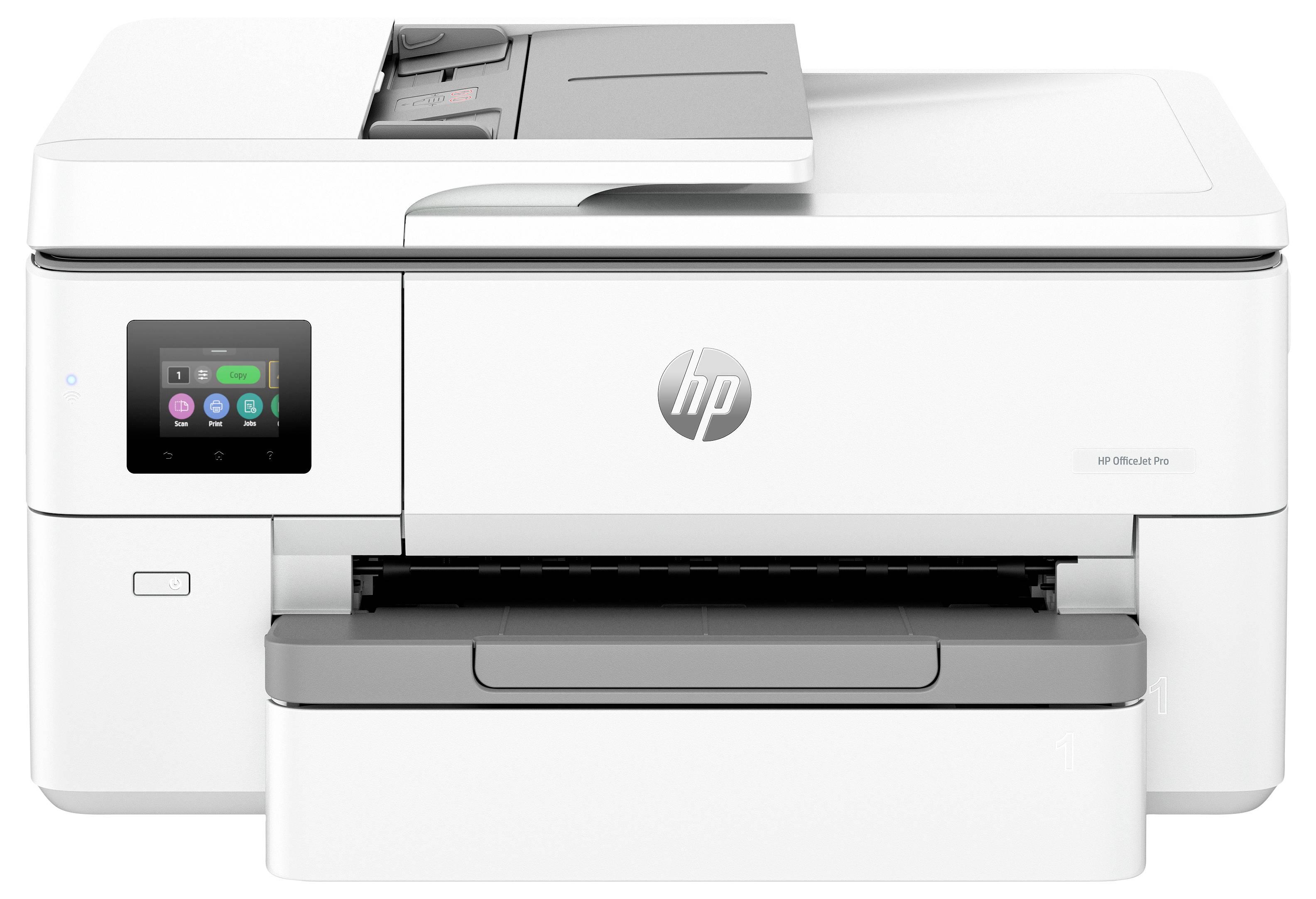 Fehér HP OfficeJet Pro multifunkciós nyomtató érintőképernyős vezérlőpanellel és elülső papírtartóval, elölnézetből fehér háttéren bemutatva.