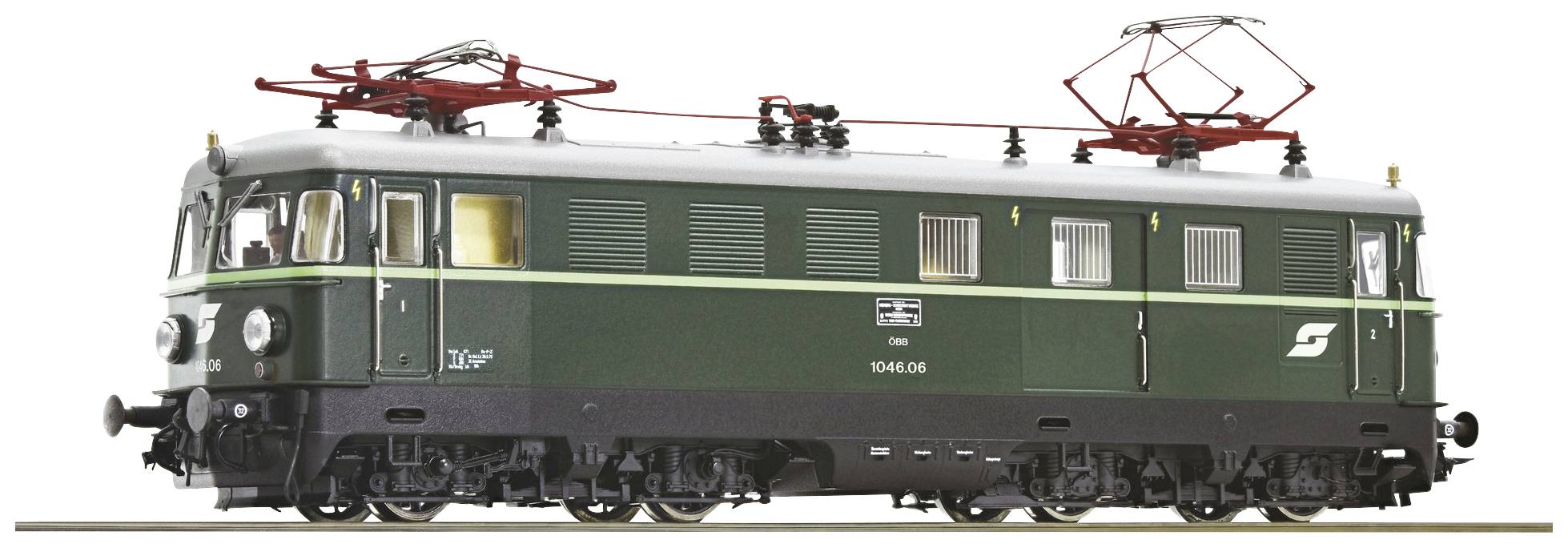 Zöld elektromos mozdony két áramszedővel a tetején, oldalnézetben. Részletes elemekkel és feliratokkal ellátott modell.