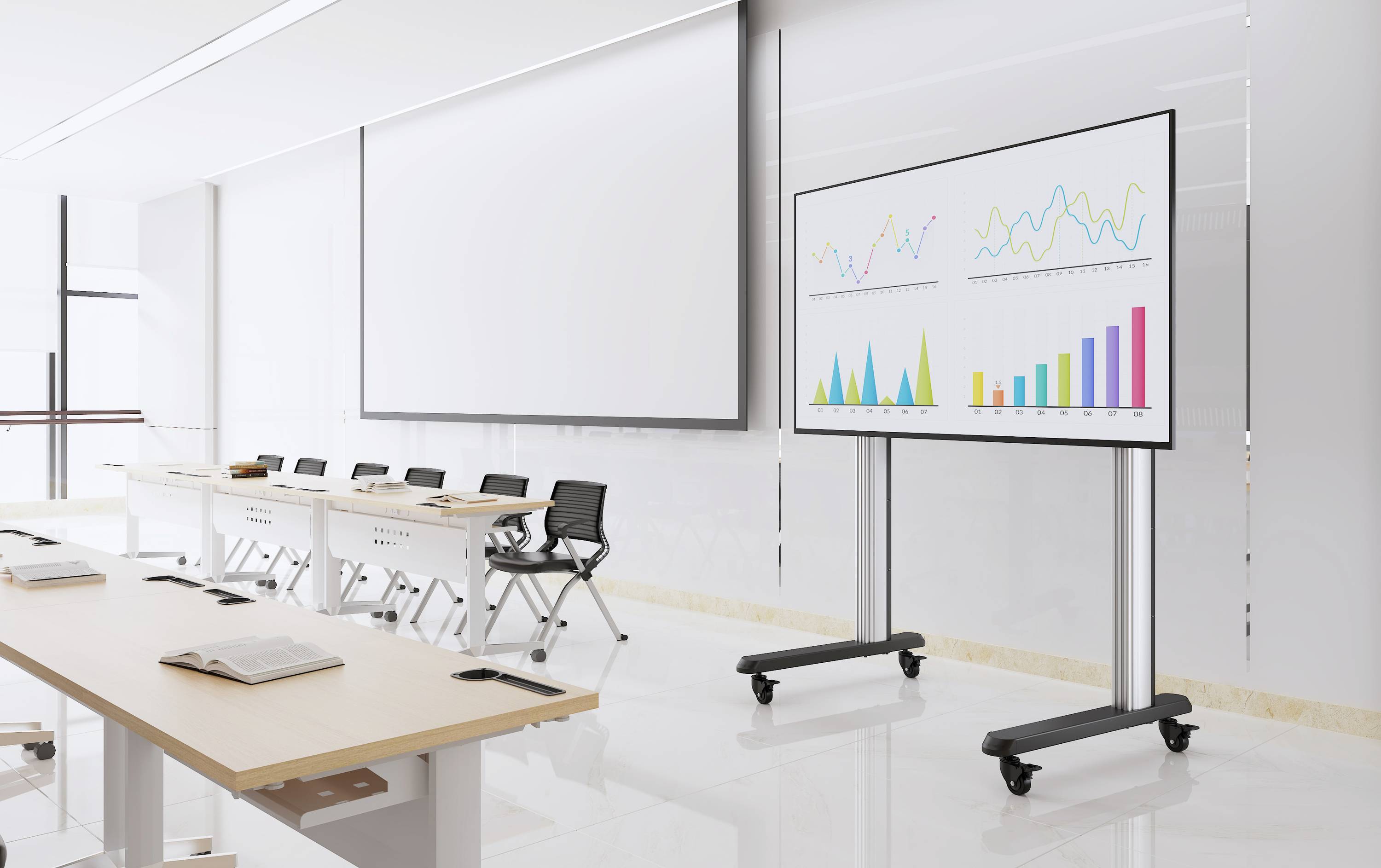 Tárgyaló terem egy asztallal, székekkel és egy monitorral, amelyen felfelé ívelő oszlopdiagramok és vonalak láthatók. A háttérben egy vetítővászon található.