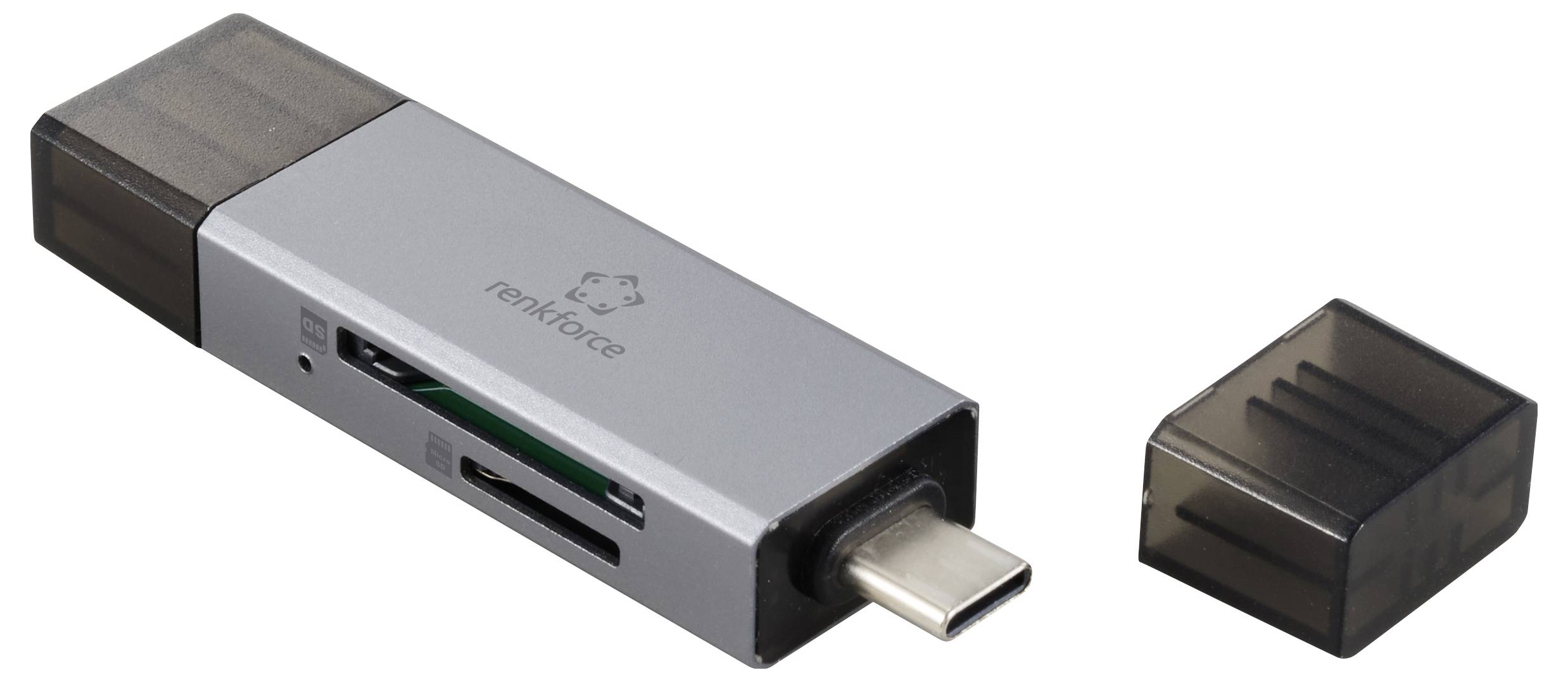 Egy ezüst USB-C kártyaolvasó fekete kupakkal, amely alkalmas SD- és microSD-kártyák fogadására, fehér háttéren fekszik.