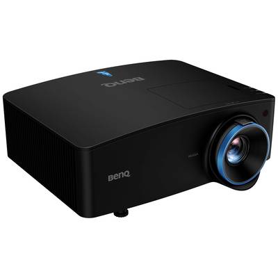 Fekete BenQ projektor oldalnézetben, kiemelten kék objektívvel. A felülete fényes.