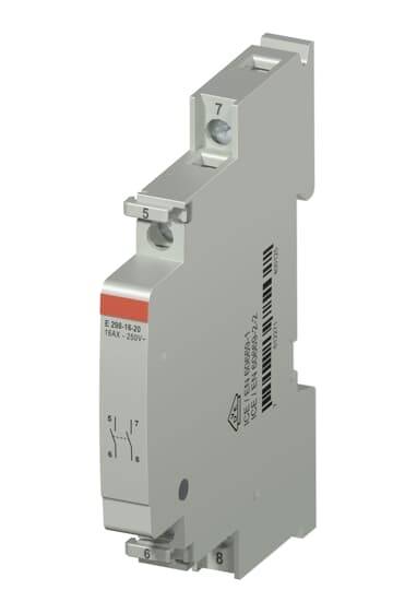 Szürke elektromos alkatrész öt csatlakozóval, oldalán a következő felirattal: 'E 296-16-20 16AX-250V~'.