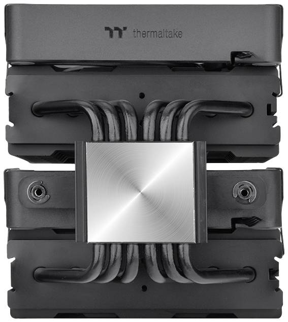 Egy fekete CPU-hűtő több hőcsővel és négyzet alakú fémhűtőblokkkal, amelyen a 'thermaltake' felirat látható.