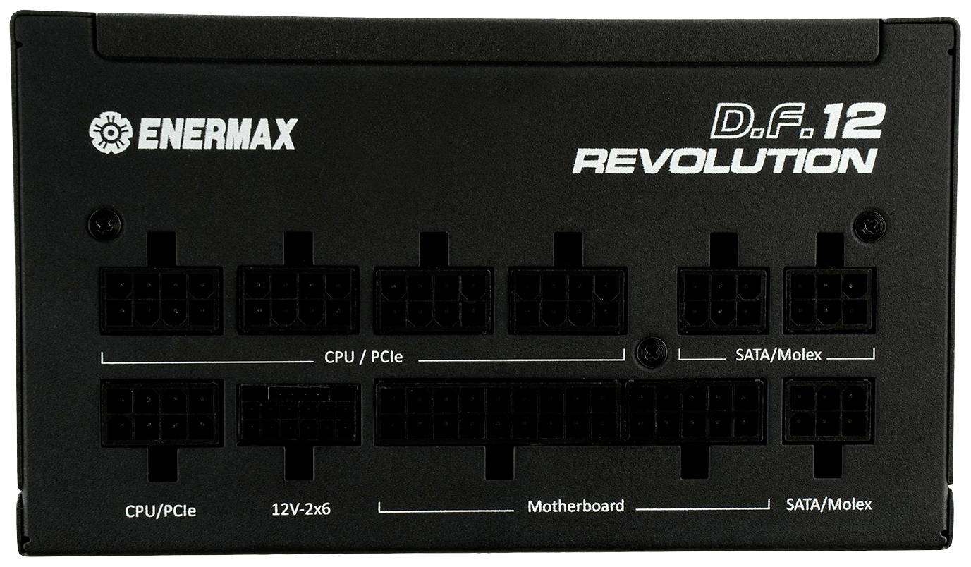 Egy Enermax Revolution tápegység hátulnézete, amelyen több csatlakozóaljzat látható a CPU, PCIe, SATA, Molex és az alaplap számára.