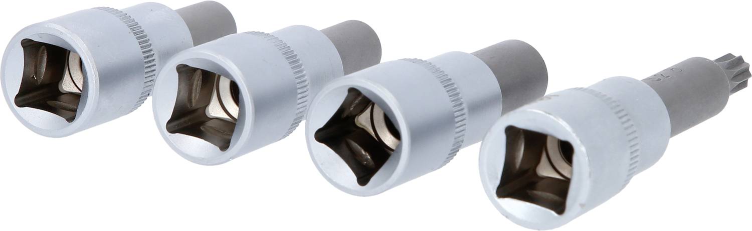 Négy ezüstszínű dugókulcs betét egy sorban, négyzet alakú nyílásokkal és bordázott felülettel, fehér háttér előtt.