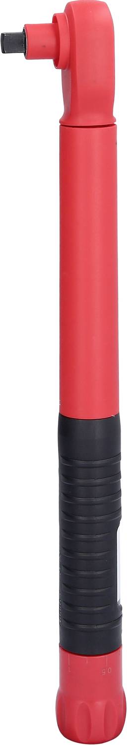 Piros és fekete mini kézi légpumpa derékszögű csatlakozóval kerékpárgumik felfújásához. Kompakt kialakítás utazáshoz.