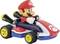 Egy Mario Kart dizájnú játékautó, piros gokarttal és Mario figurával a kormánynál. Az autónak sárga kerekei vannak és vezetésre kész.