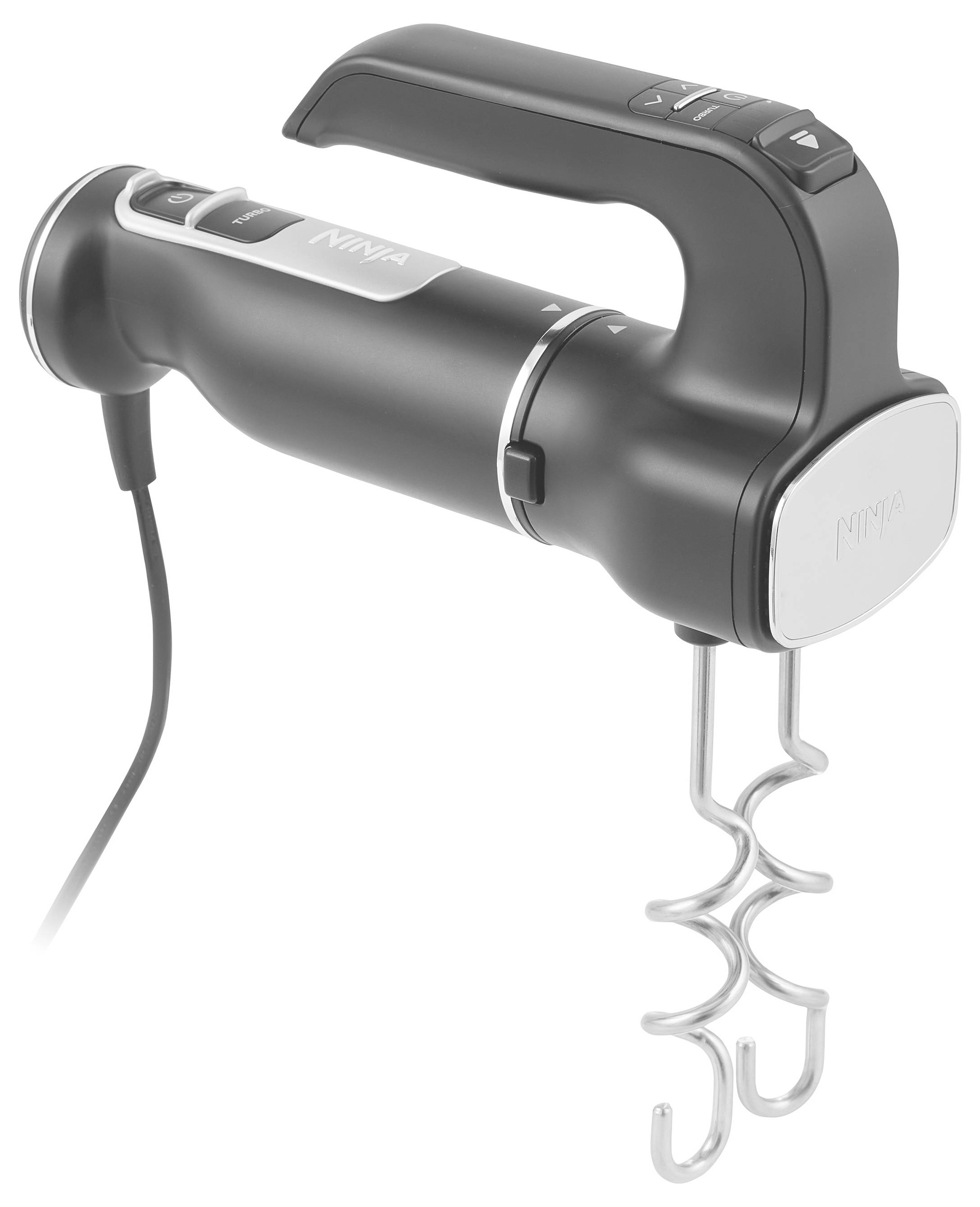 Egy fekete elektromos kézi mixer ezüst gombokkal és két spirál alakú habverővel, alkalmas konyhai keverési feladatokra.