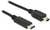 USB-kábel két különböző csatlakozóval: balra egy USB-C csatlakozó, jobbra egy Mini-USB csatlakozó, mindkettő fekete színben.