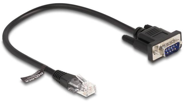 Fekete kábel, amelynek az egyik végén VGA-csatlakozó, a másik végén Ethernet-csatlakozó van.