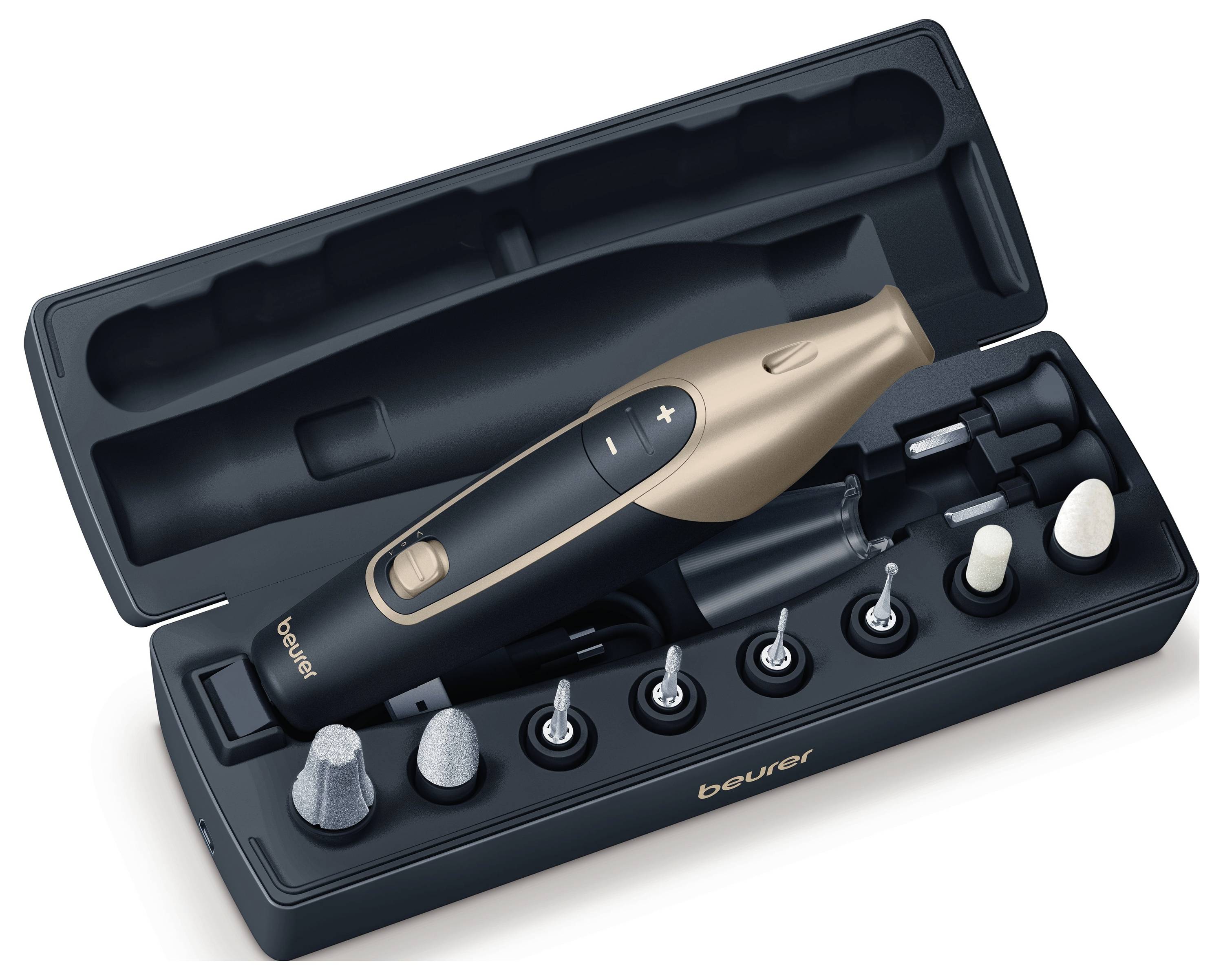 Elektromos körömápoló készlet fekete dobozban, elektromos reszelővel, többféle feltéttel és kiegészítővel; alkalmas manikűr és pedikűr elvégzéséhez.