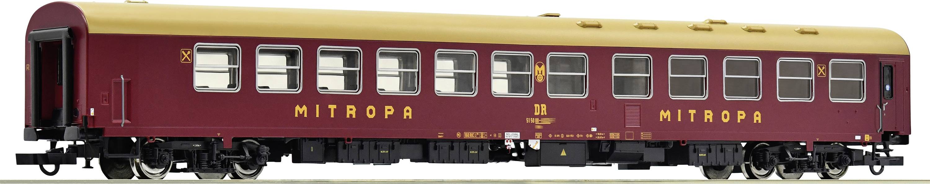 Egy piros Mitropa vasúti kocsi sárga tetővel és 'MITROPA' felirattal. A kocsi sok ablakkal rendelkezik és részletesen megformázott.