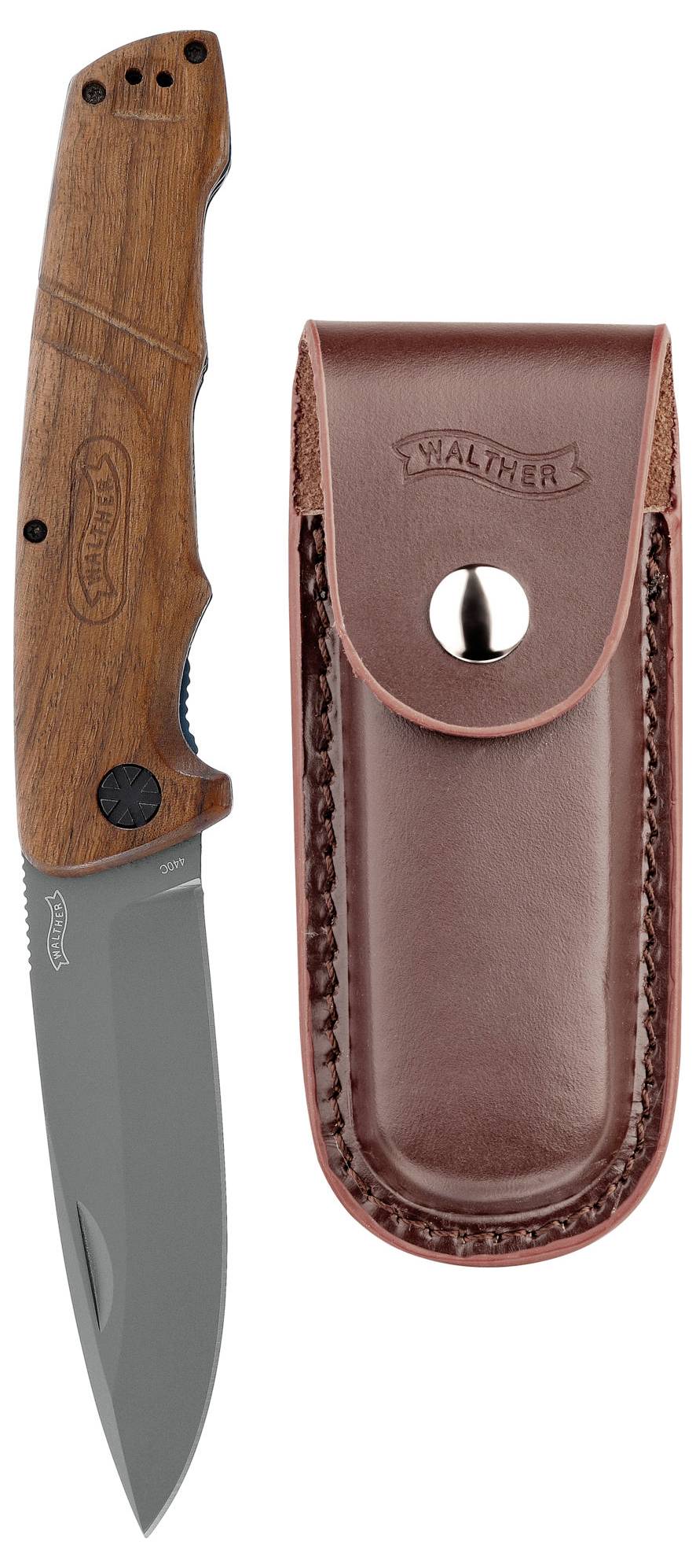 Barna fa markolatú zsebkés Walther logóval, hozzáillő barna bőrtokkal.