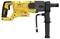 Sárga és fekete fúrókalapács ergonomikus markolattal és jól látható gyártói logóval, kiegészítő fogantyú és tápkábel-csatlakozás mellett.