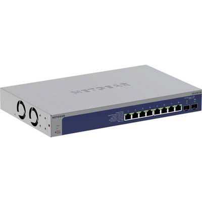 Egy szürke NETGEAR hálózati switch, amelynek elején nyolc Ethernet-port és két SFP-port található, zöld állapotjelző LED-ekkel és szellőzőnyílásokkal az oldalán.