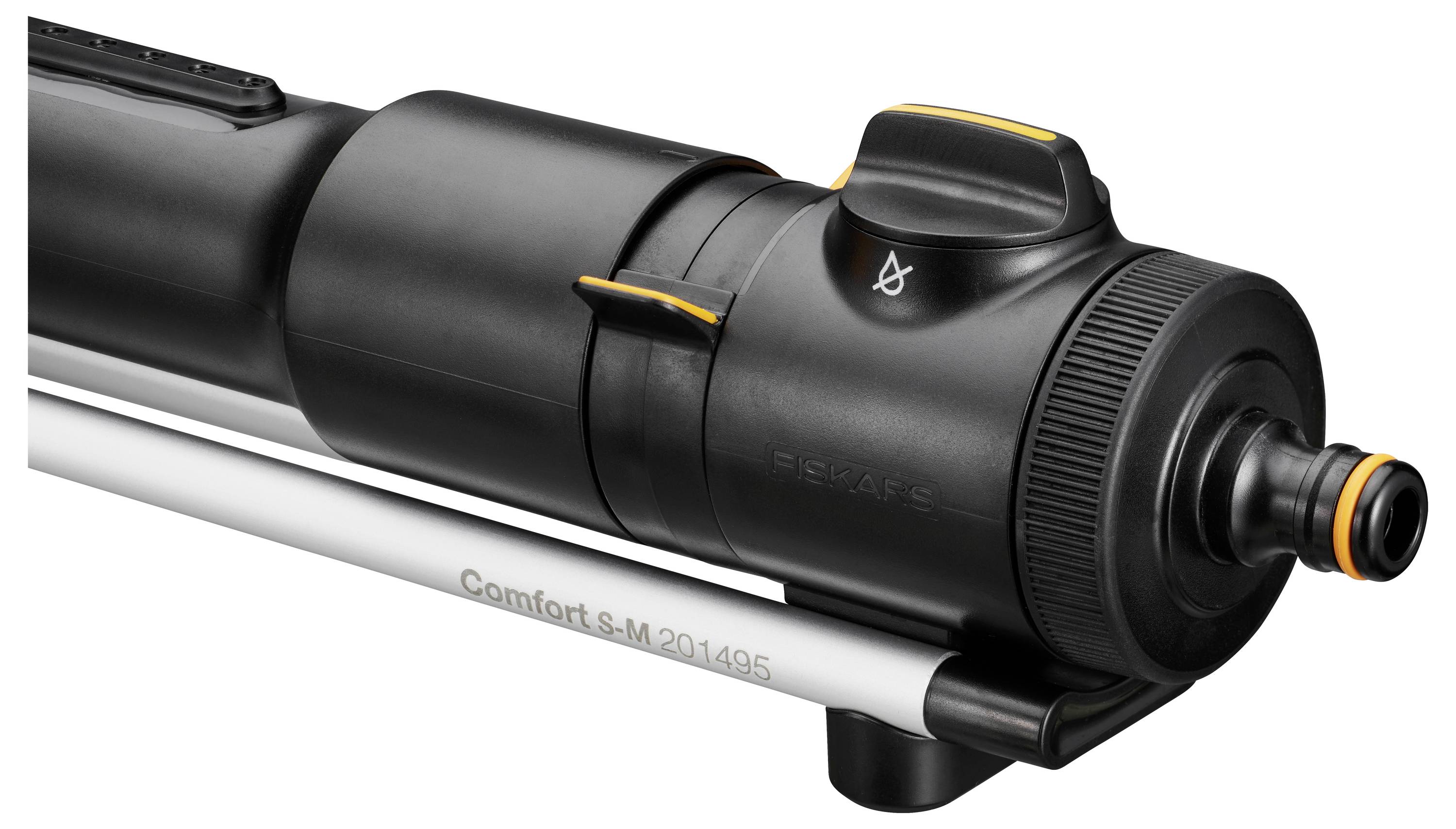 Egy fekete, kézi működtetésű légpumpa ergonomikus fogantyúval és csatlakoztatott tömlőadapterrel.