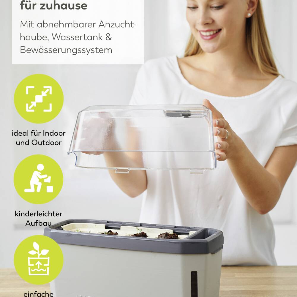 Egy nő növénytakarót tart egy palántázó láda fölé. Balra szimbólumok és szöveg az egyszerű kezelésről és a beltéri/kültéri használatról szóló információkkal.