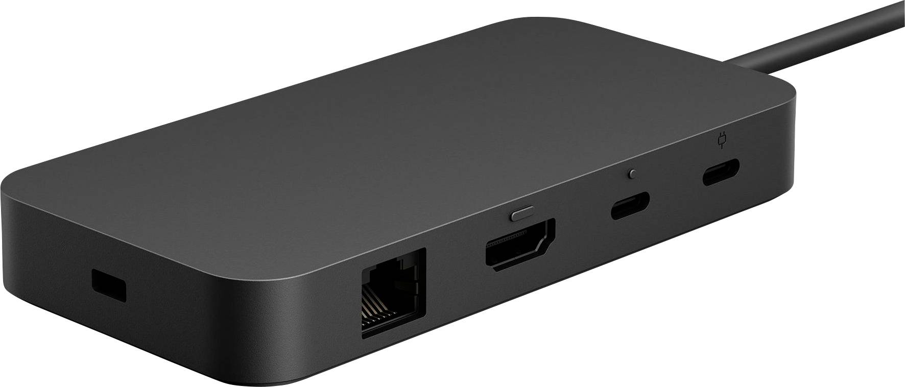 Egy fekete USB-C hub több csatlakozóval: Ethernet, HDMI, két USB-C csatlakozó. Számítógépes kapcsolatokhoz alkalmas.