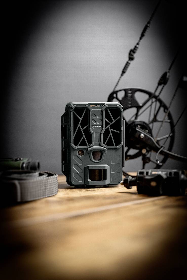 Spypoint Vadmegfigyelő kamera 48 Megapixel Low Glow LED-ek Antracit fekete-9