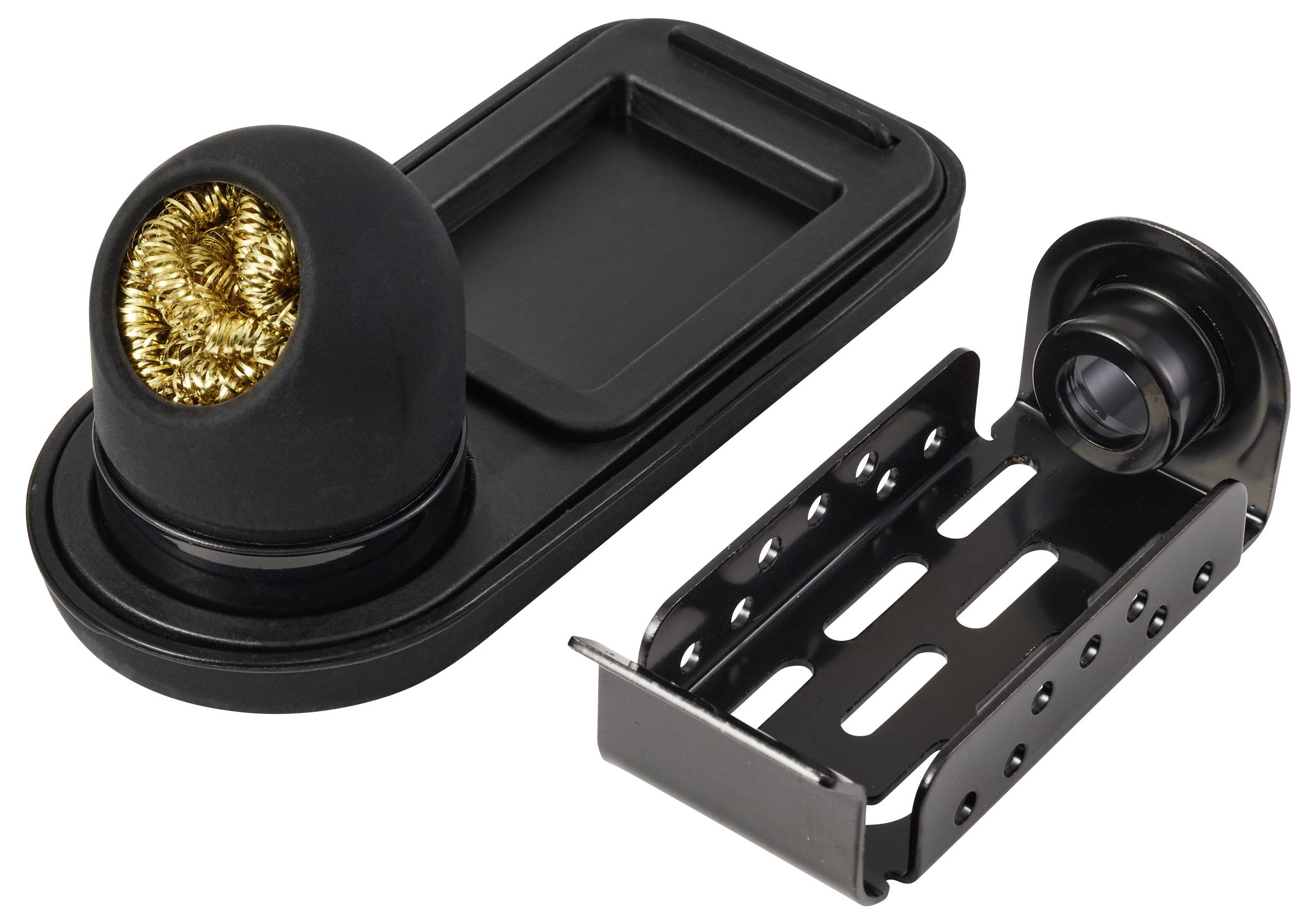 Egy forrasztópáka tisztító szett, amelynek része egy réz spirál drótkefe egy kerek tartóban és egy fekete állvány a forrasztópáka tartásához, mindkettő fehér háttér előtt.