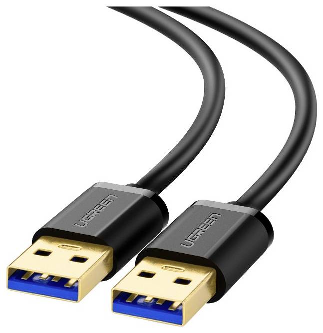 Arany csatlakozókkal ellátott kettős fekete USB-kábelek, 'UGREEN' márkajelzéssel, nagy sebességű adatátvitelre tervezve.