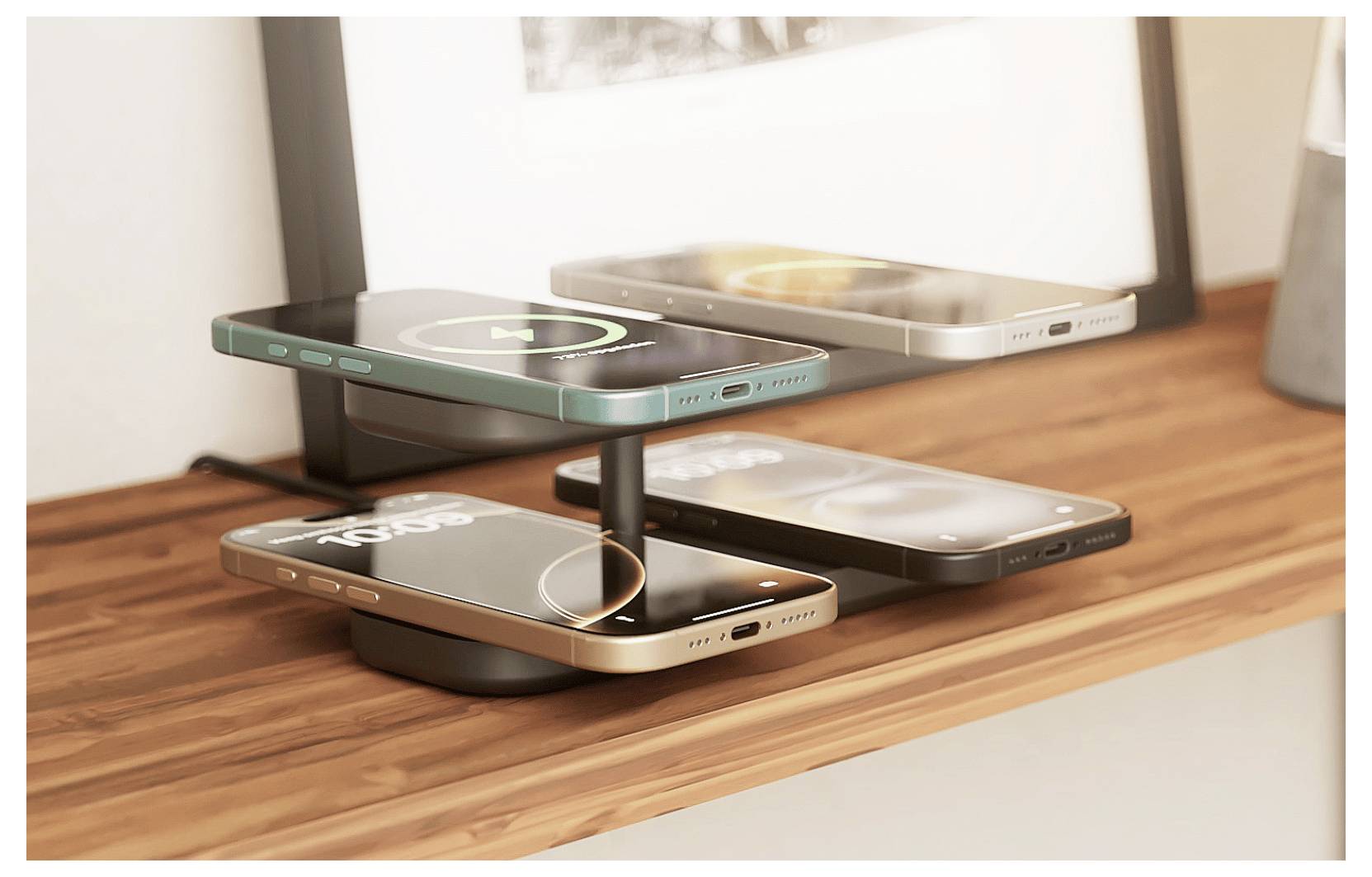 Négy okostelefon tölt vezeték nélkül egy fa felületen. Mindegyik telefon kijelzőjén egy töltési ikon látható.