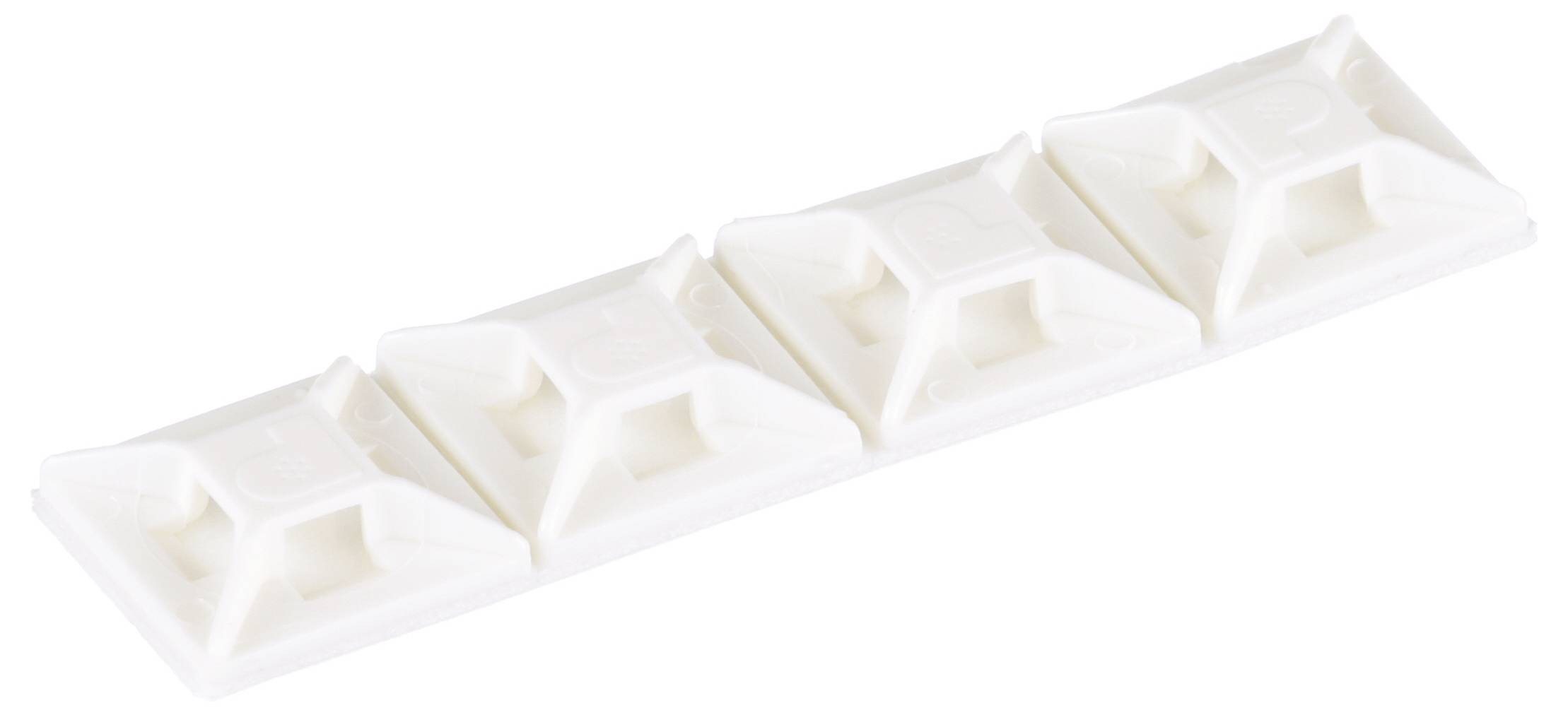 Négy fehér, öntapadós kábelkötegelő tartó, amelyek egy sorban vannak elrendezve, mindegyik lapos piramis alakú, és rendelkezik egy nyílással a zipzár típusú kábelkötegelő rögzítéséhez.