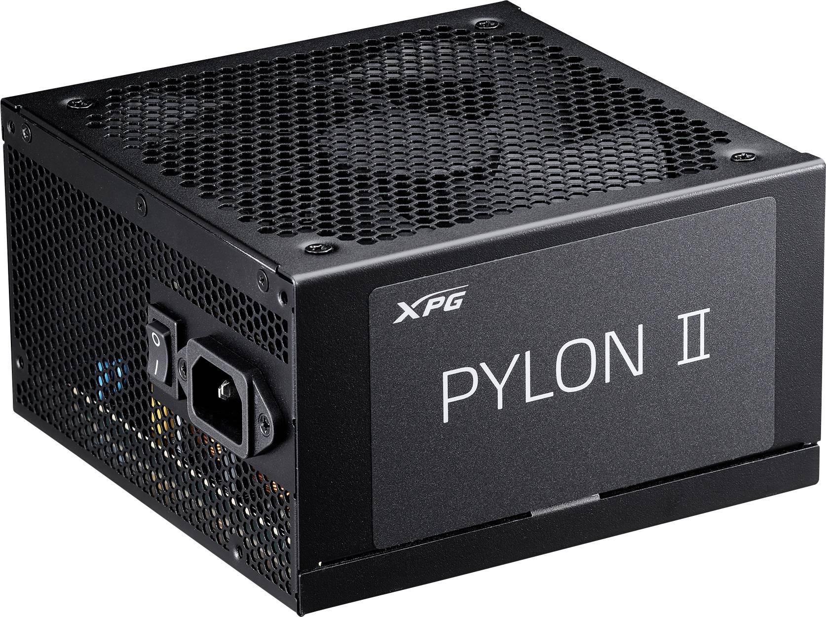 Fekete tápegység 'XPG Pylon II' felirattal, szellőzőrácsokkal és tápcsatlakozó aljzattal.