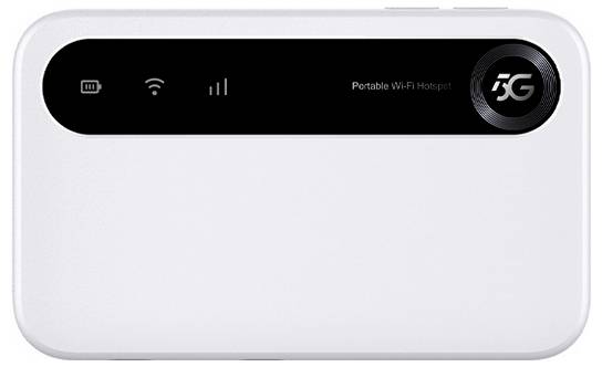 Egy fehér hordozható 5G Wi-Fi hotspot fekete csíkon látható jelzés- és akkumulátor ikonokkal. A 'Hordozható Wi-Fi Hotspot' szöveg látható.