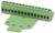 Zöld műanyag csatlakozóblokk több porttal, elektromos csatlakoztatáshoz használt, egy lapos felületre helyezve.