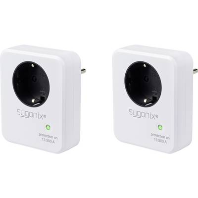 Két fehér Sygonix túlfeszültség-védelmi adapter fekete aljzatokkal és zöld jelzőfényekkel, egymás mellett fehér háttéren megjelenítve.