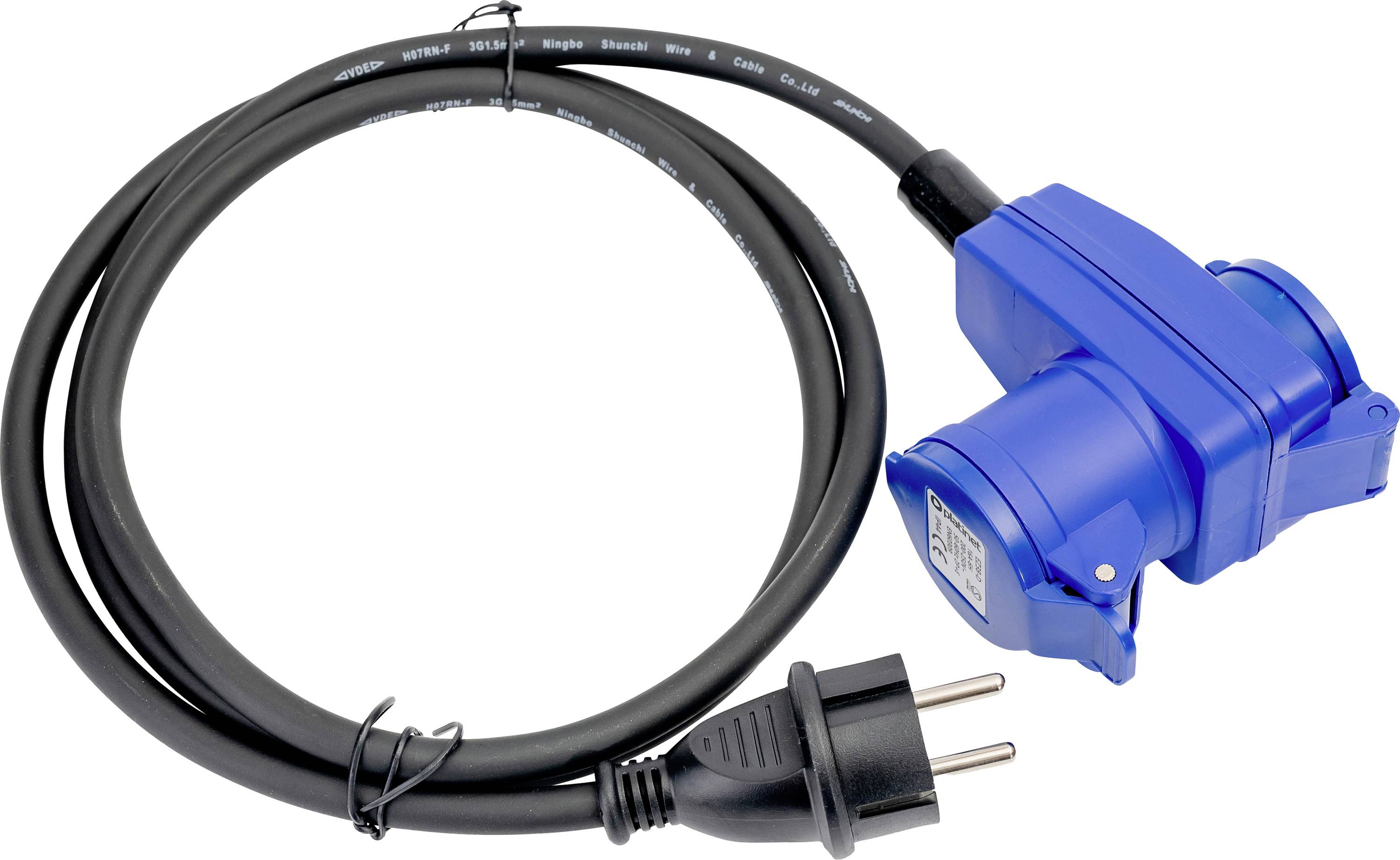 Egy kék villamos adapter kábel, amelynek egyik végén egy európai csatlakozó és a másik végén egy kék ipari aljzat található, feltekert és használatra kész.