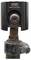 Egy fém szerszám, amelyen az "GEDORE KL-0169-82 Made in Germany" felirat látható, egy menetes rudon helyezkedik el. A szerszám egy mechanikus összeállítás részének tűnik.