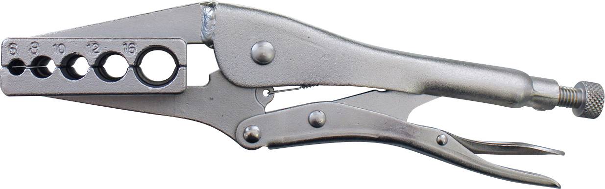 Egy fémes rögzítő bilincseszköz hat különböző méretű lyukakat tartalmazó pofával, amelyet objektumok biztonságos rögzítésére vagy kezelésére használnak.