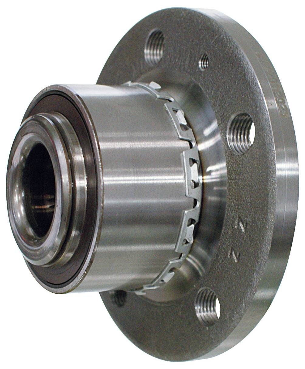 Fémes kerékagycsapágy-szerelés csapágyakkal és csavarlyukakkal, amelyet jármű-hajtóműves tengelyek használatára terveztek.