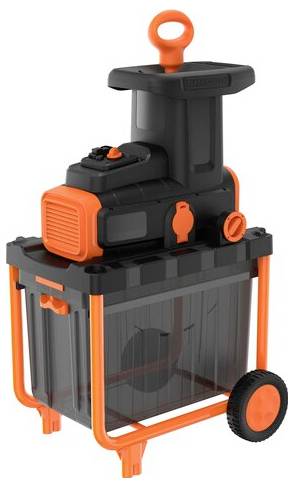 Fekete és narancssárga elektromos kerti aprító átlátszó gyűjtőtartállyal, amely az elülső oldalt mutatja, és két mozgékonyságot biztosító kerékkel rendelkezik.