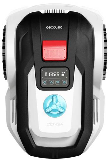 Egy robotporszívó digitális kijelzővel, amely '13:25'-öt mutat, egy nagy piros gombbal, valamint 'Conga' és 'Cecotec' márkajelzéssel.