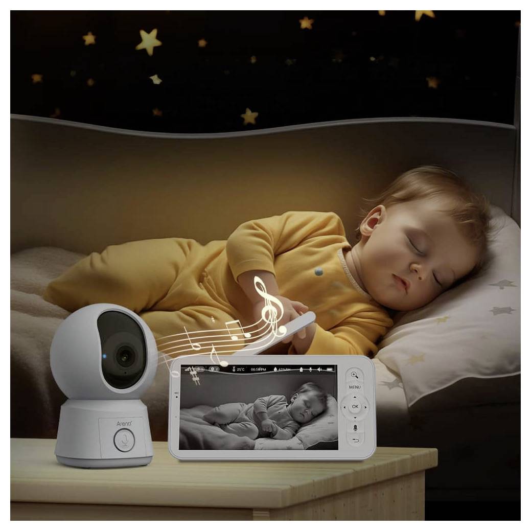 Egy falon rögzített biztonsági kamera van látható erdei terepszín mintázattal. A kamera oldalán "reolink 4K" felirat található.