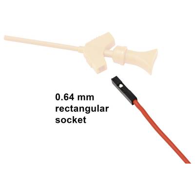 0,64 mm-es téglalap alakú csatlakozó egy piros kábelen, felette pedig egy halványabb összehasonlító kép egy hasonló dugóról.