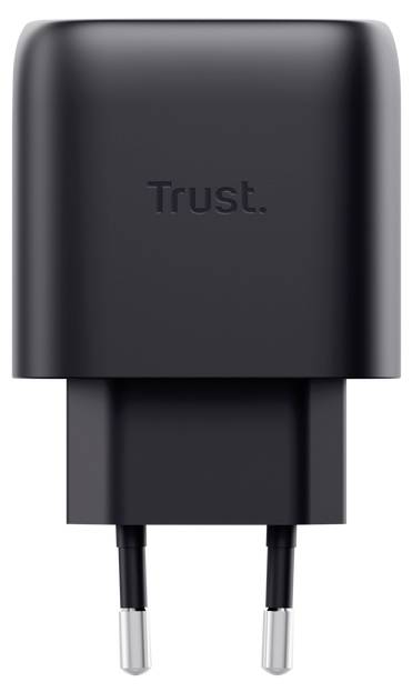 Fekete Trust márkanevű elektromos csatlakozó adapter két kerek tüskével fehér háttéren.