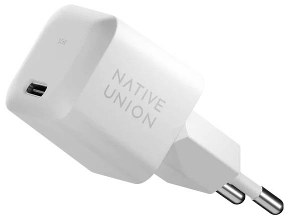 Fehér Native Union USB fali töltő két lábú dugóval és USB-C porttal, fehér háttéren.