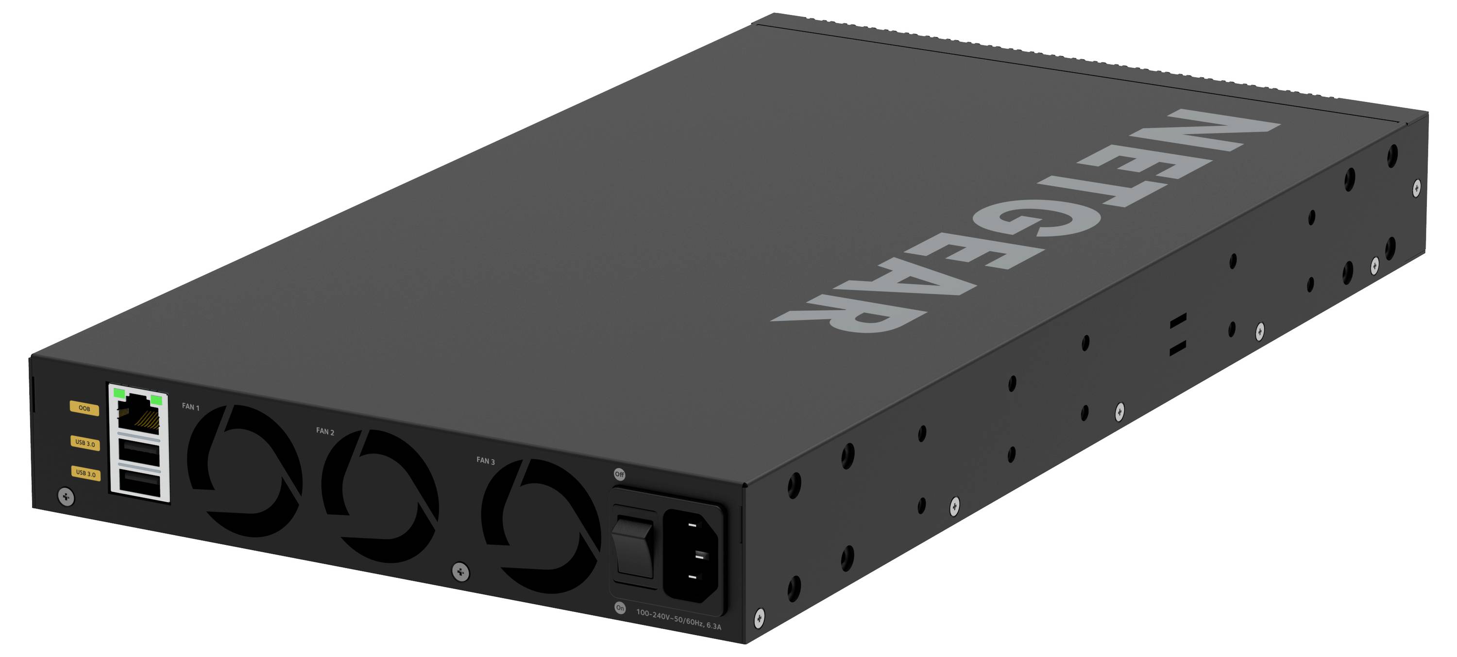 Egy NETGEAR rackra szerelhető hálózati kapcsoló front-bal oldali nézete több Ethernet porttal, hűtőventillátorokkal és tápellátási bemenettel fekete fém vázhoz rögzítve.