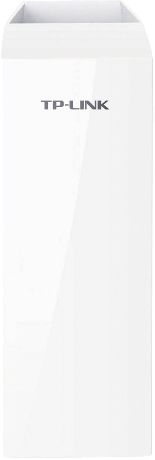 Egy fehér TP-Link WiFi router, négyszögletes, karcsú dizájnnal és függőleges elrendezéssel.
