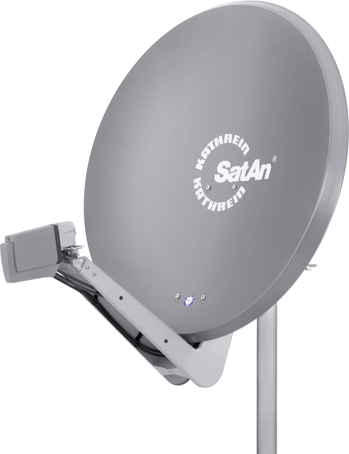 Egy szürke műholdvevő antenna 'Kathrein SatAn' logóval, fémoszlopra szerelve, fehér háttér előtt.