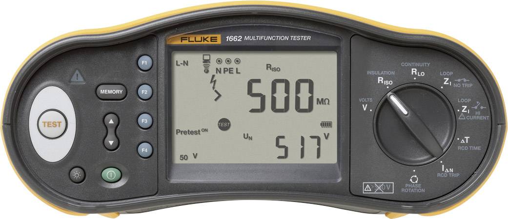 Multifunction tesztkészülék digitális kijelzővel 500 MΩ ellenállást és 517 V feszültséget mutat. Jobbra egy forgótárcsa található a módbeállításhoz.
