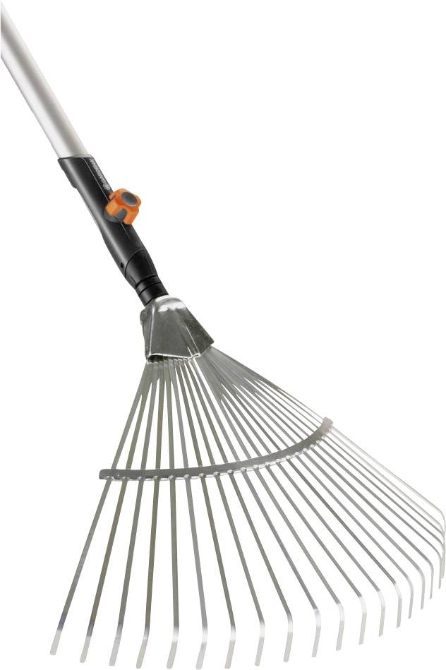 Egy fém lombgereblyé, ergonomikus nyéllel, amely alkalmas levelek gereblyézésére a kertben.