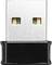 Közeli felvétel egy ezüst USB-csatlakozóról fekete műanyag házban, amely bemutatja a készülékhez történő csatlakozás érintkezőit.